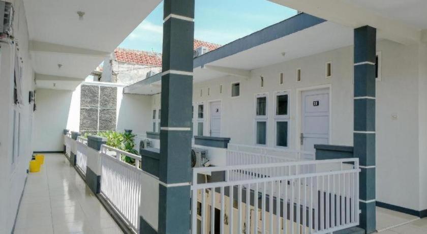 Capital O 1475 Oemah Jawa Family Residence Jember Exterior photo